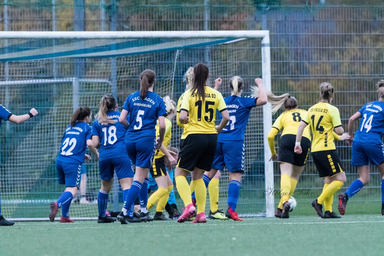 Bild 335 - F SSC Hagen Ahrensburg - SV Frisia 03 Risum-Lindholm : Ergebnis: 2:0